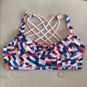 Lululemon Free to Be Bra